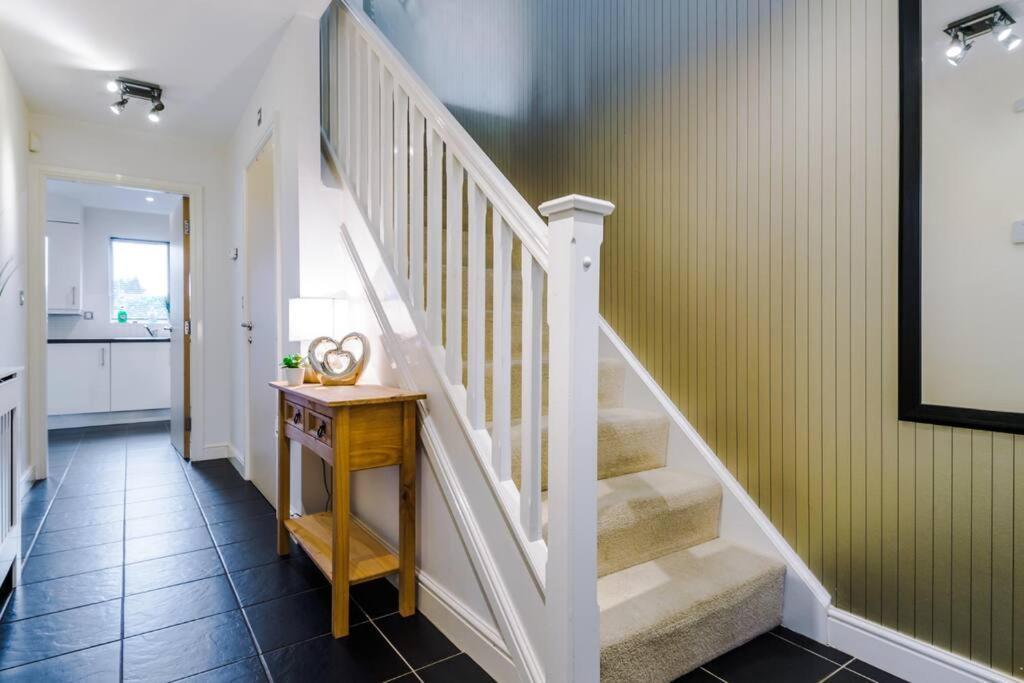 Stylish Townhouse Chester City Centre With Parking Exterior foto